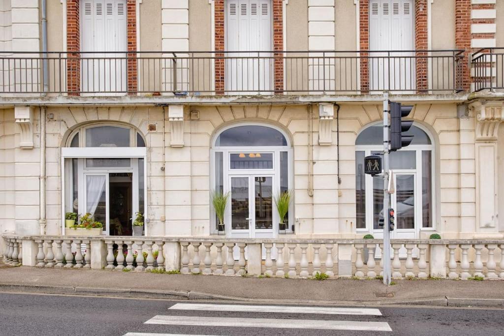 Welc'Home In Houlgate - Vue Et Acces Direct Sur Mer Екстериор снимка